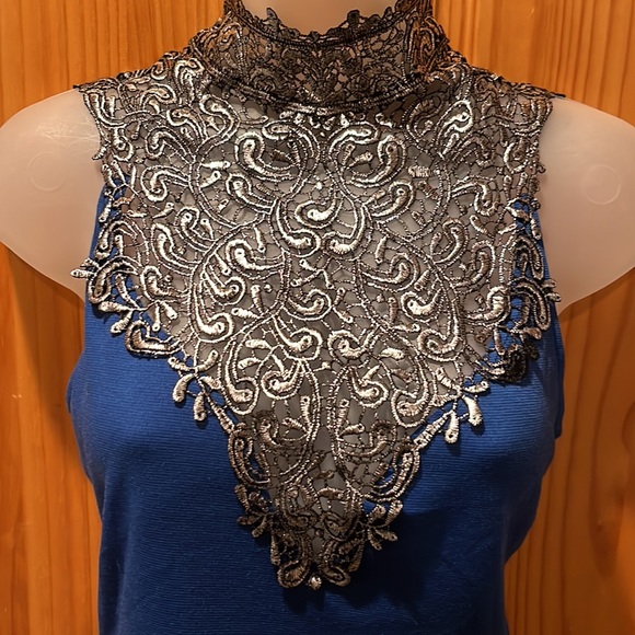 2B Bebe Peplum Top - Picture 2 of 6